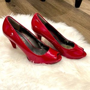Red patent leather peep toe heels